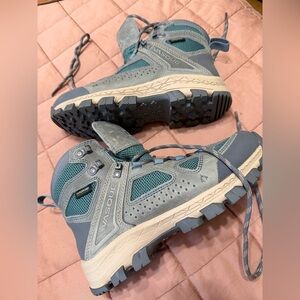 Vasque  by Red Wing 7553 Breeze Women’s Waterproof Hiking Boots Trooper